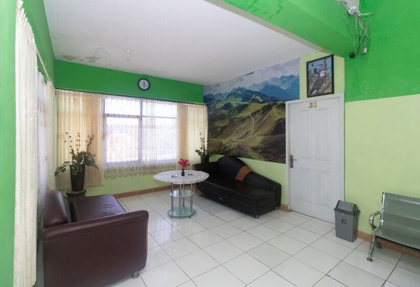 Hotel Reddoorz @ Frans Seda Kupang