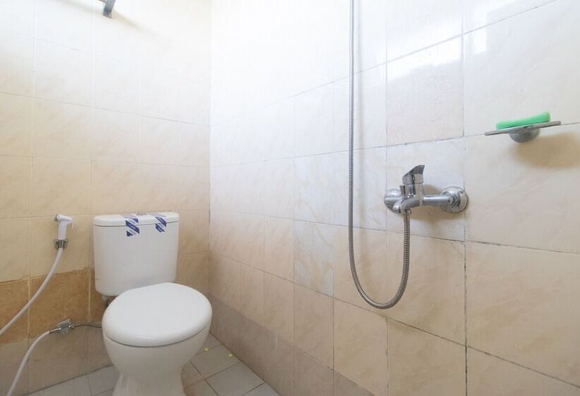 Hotel Reddoorz @ Frans Seda Kupang