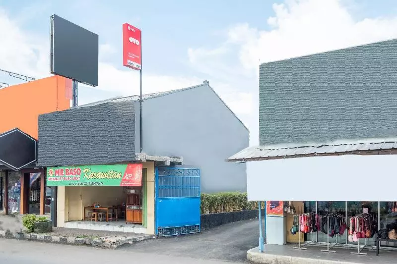 Hotelli Oyo 2099 Hz Residence