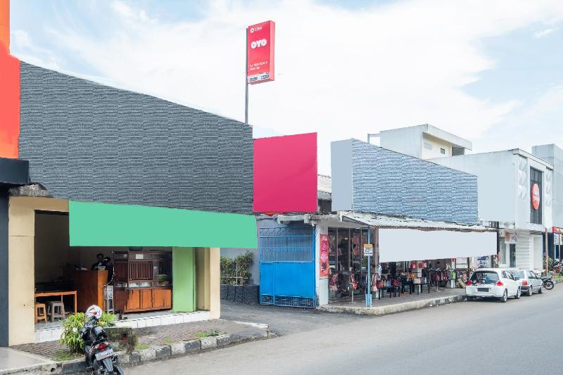 בית מלון כפרי Oyo 2099 Hz Residence