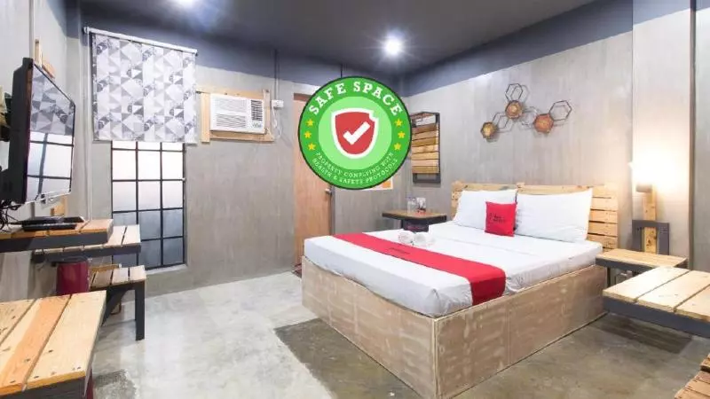 ホテル Reddoorz Plus @ Taft North Mandurriao