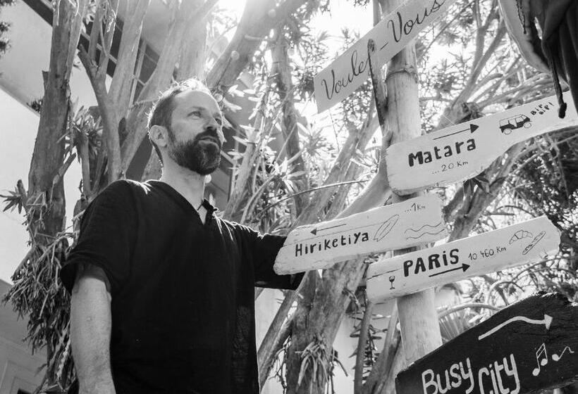 Hotel Voulez Vous, Managed By Dikwella Beach