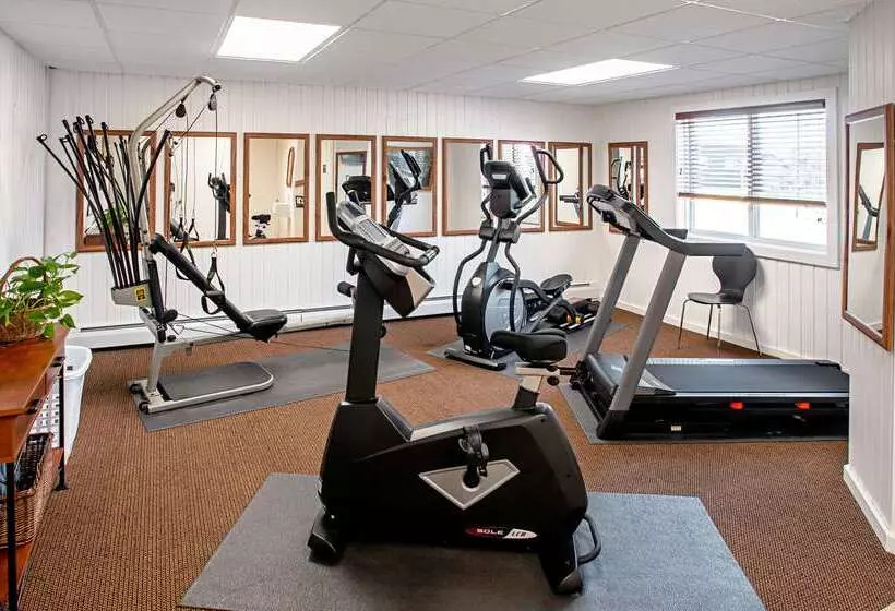 호텔 Econo Lodge On The Bay