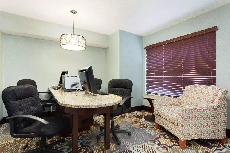 Отель Homewood Suites By Hilton Houstonwestchase