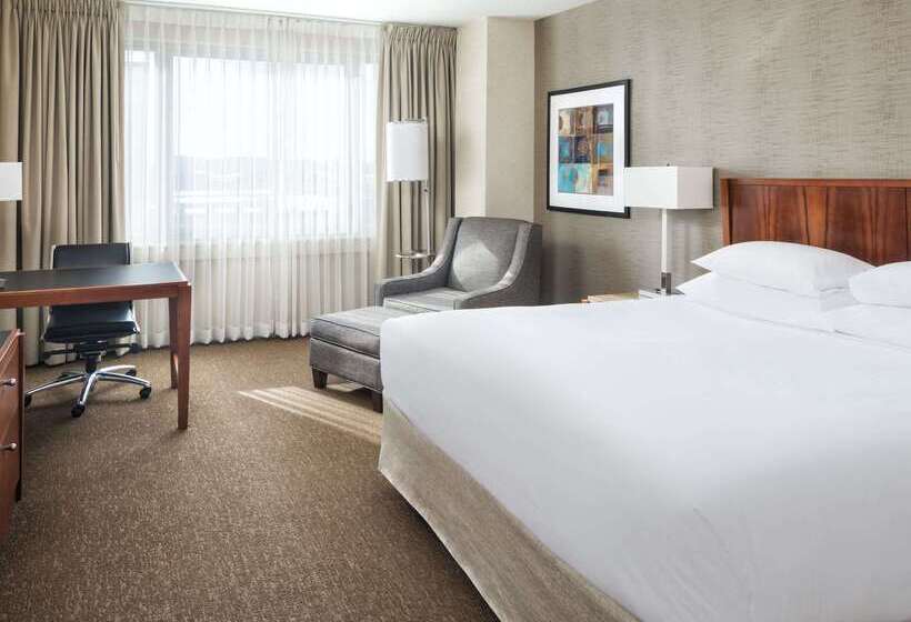 فندق Hyatt Centric Chicago Ohare