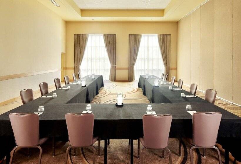 فندق Hyatt Centric Chicago Ohare