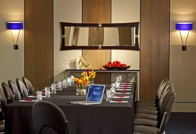 Kimpton George Hotel, An Ihg