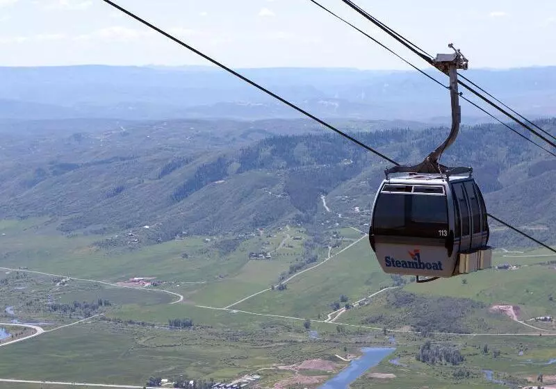 Отель Legacy Vacation Resorts  Steamboat Springs Suites