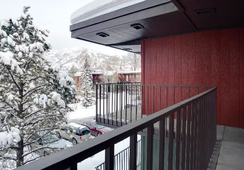Отель Legacy Vacation Resorts  Steamboat Springs Suites