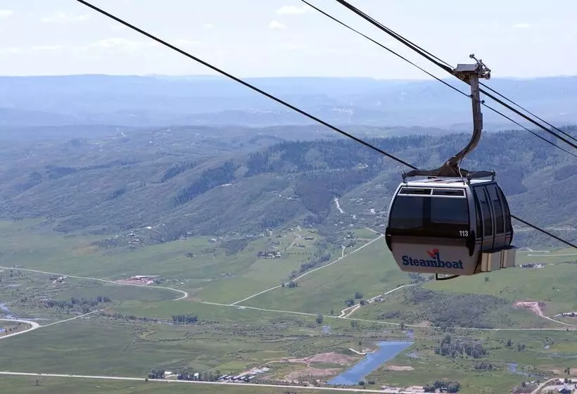 Отель Legacy Vacation Resorts  Steamboat Springs Suites