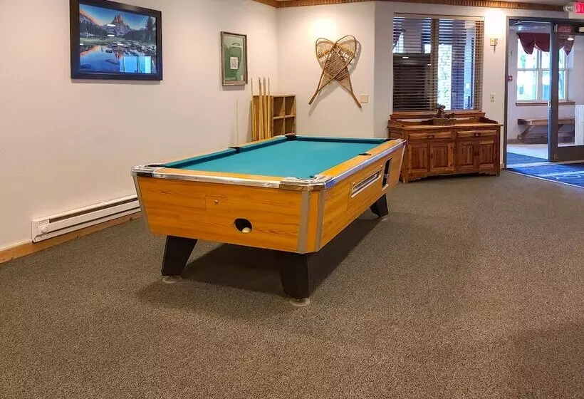 Отель Legacy Vacation Resorts  Steamboat Springs Suites