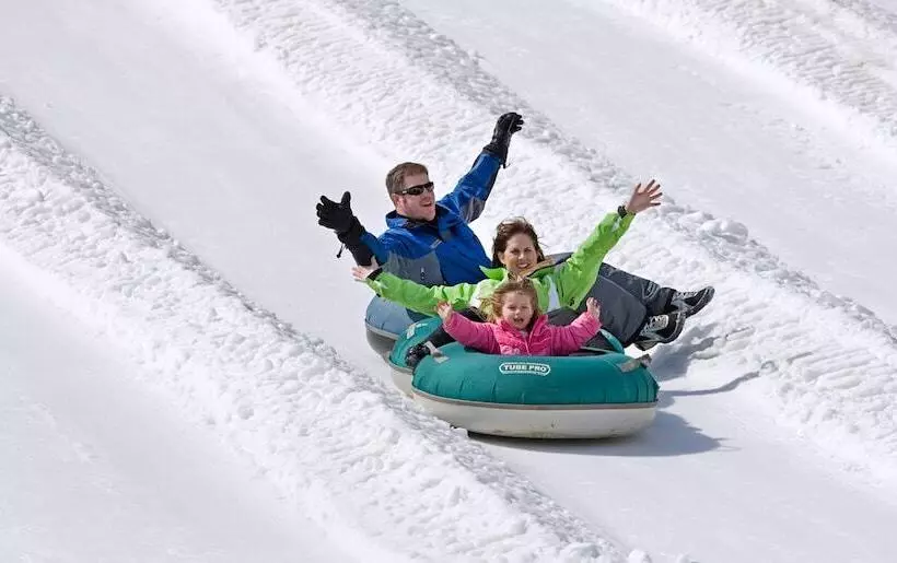 Отель Legacy Vacation Resorts  Steamboat Springs Suites