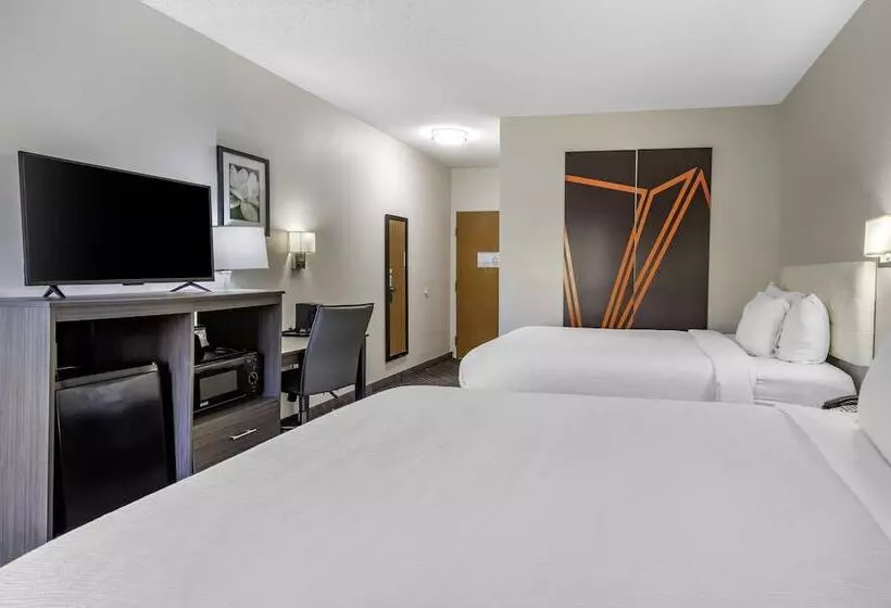 فندق Quality Inn