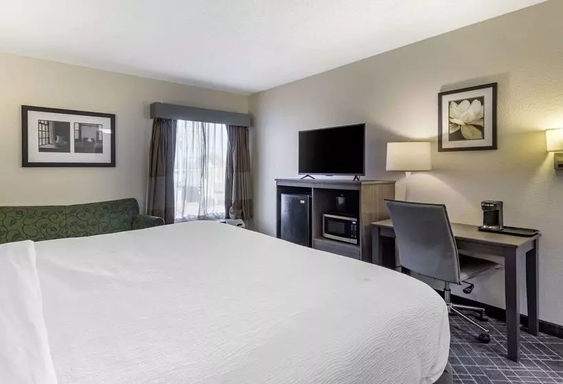 فندق Quality Inn