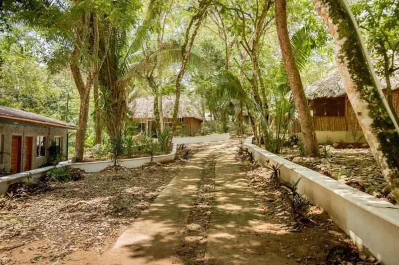 Hotelli Falling Leaves Lodge