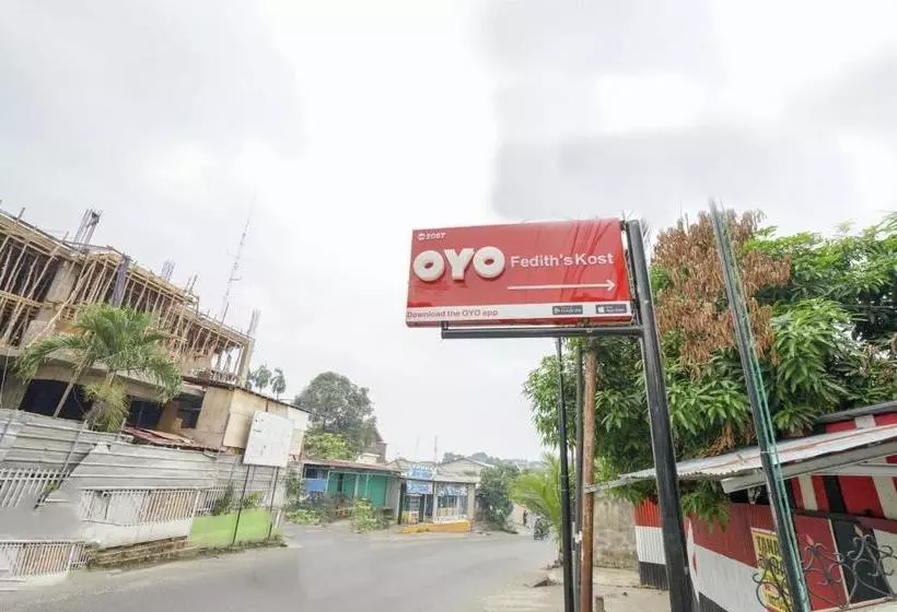ホテル Oyo 2067 Fedith Kost Syariah