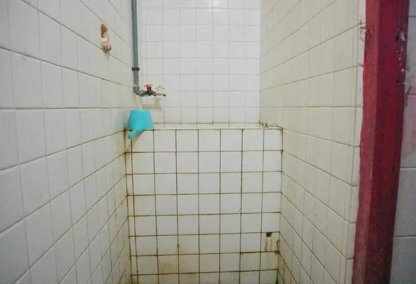 Hotelli Spot On 1972 Aman Family Inn