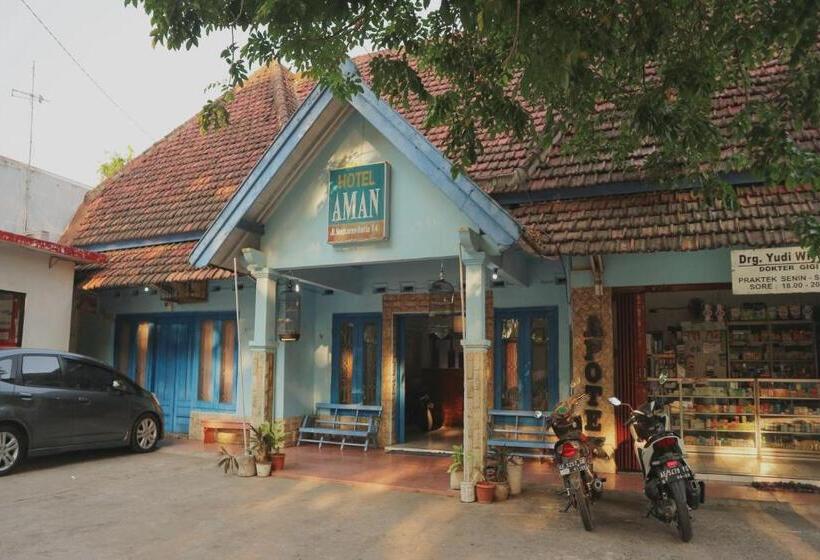 Отель Spot On 1972 Aman Family Inn