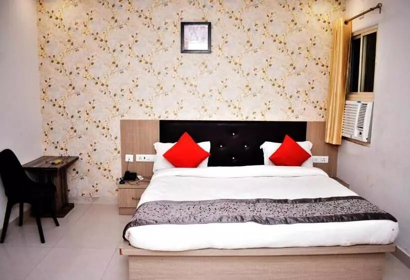 Hotelli Uma Palace