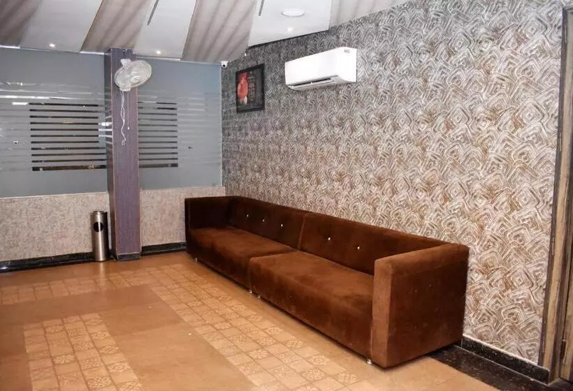 Hotelli Uma Palace