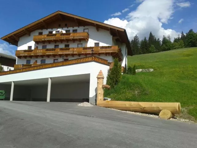 ホテル Berggasthof Bliembauer