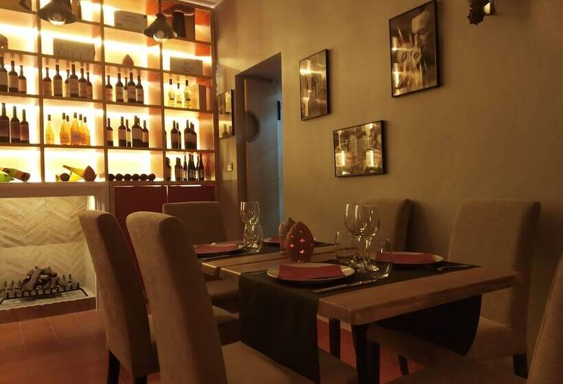 酒店 Cubo S Hostal La Plaza Family With Breakfast