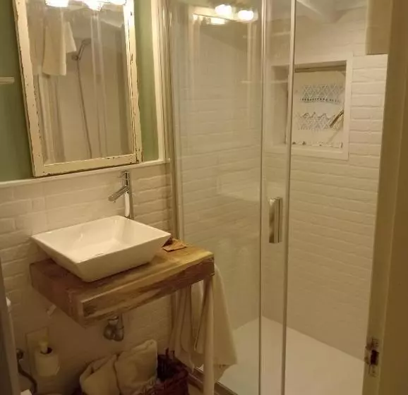 ホテル Posada La Llosa De Somo