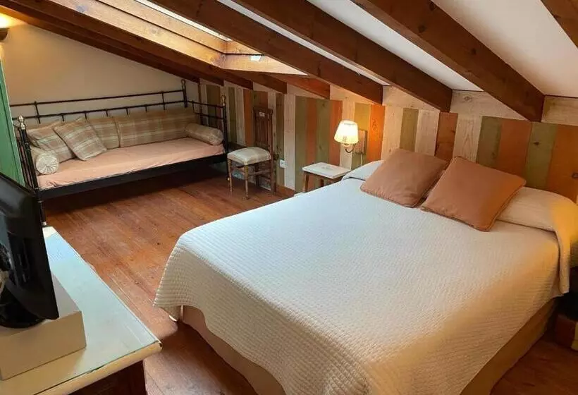 ホテル Posada La Llosa De Somo