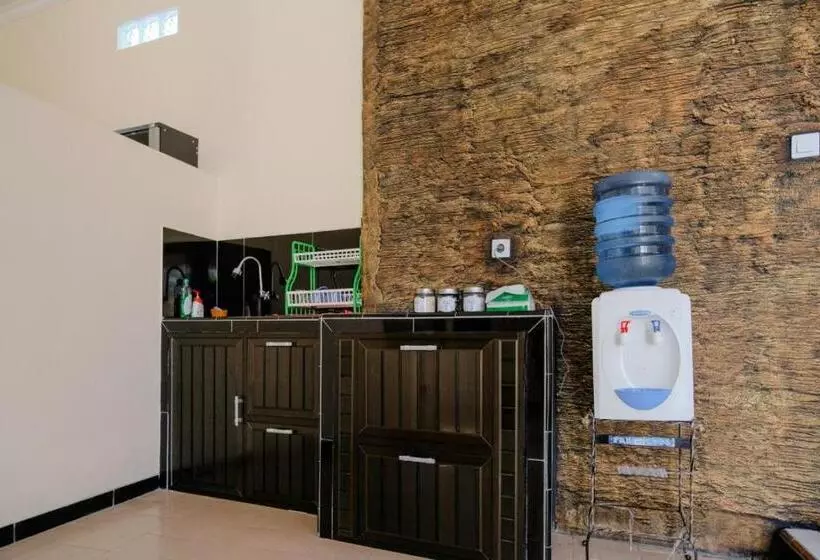 ホテル Rahayu Residence Syariah Kediri
