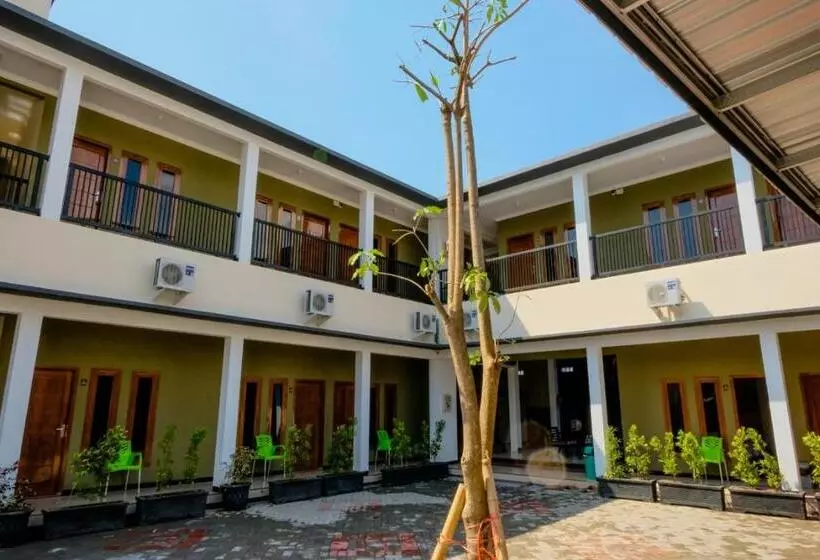 ホテル Rahayu Residence Syariah Kediri