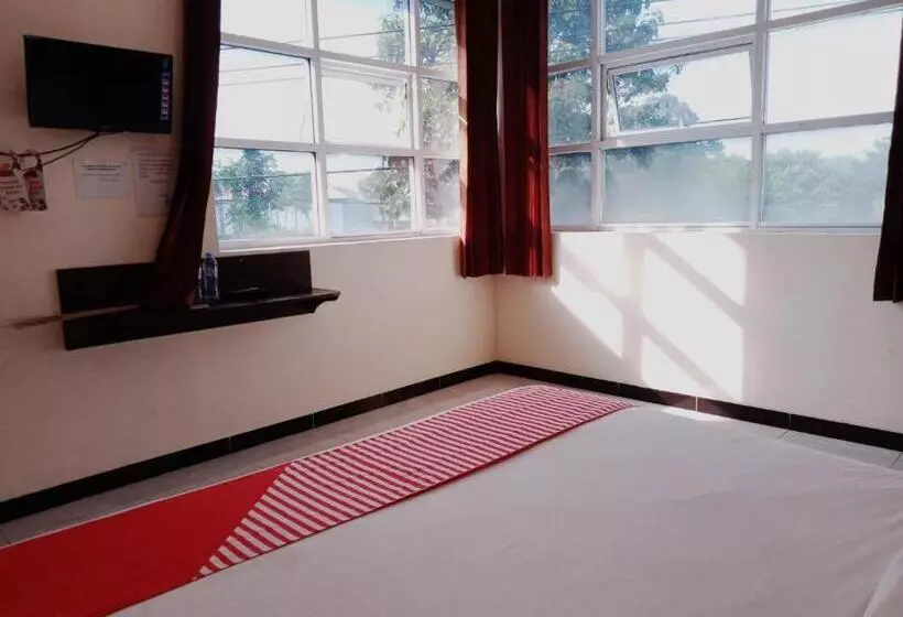 ホテル Rahayu Residence Syariah Kediri