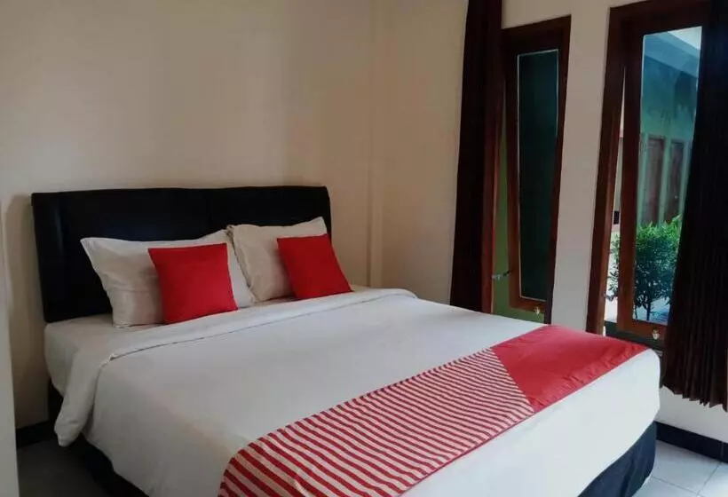 ホテル Rahayu Residence Syariah Kediri