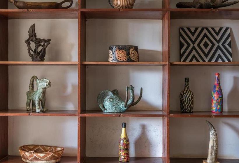 پانسیون Muti Entebbe