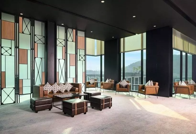 Hotelli Holiday Inn & Suites Siracha Laemchabang, An Ihg