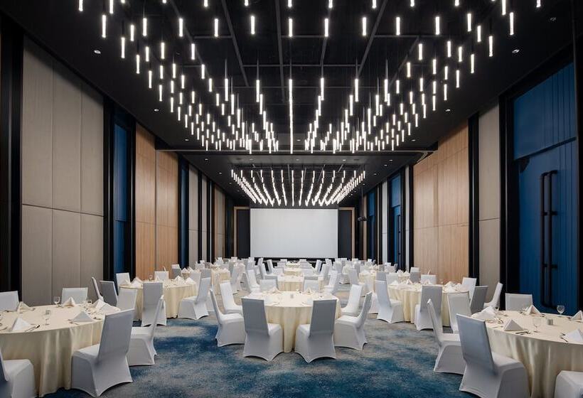 בית מלון כפרי Holiday Inn & Suites Siracha Laemchabang, An Ihg