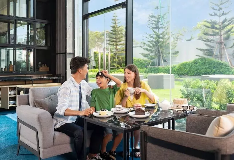 Hotelli Holiday Inn & Suites Siracha Laemchabang, An Ihg