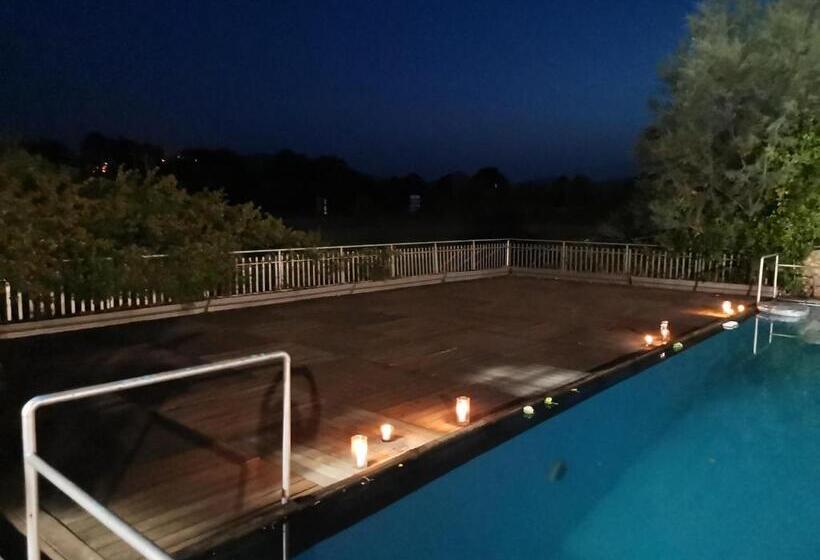 ホテル Park Grumentum