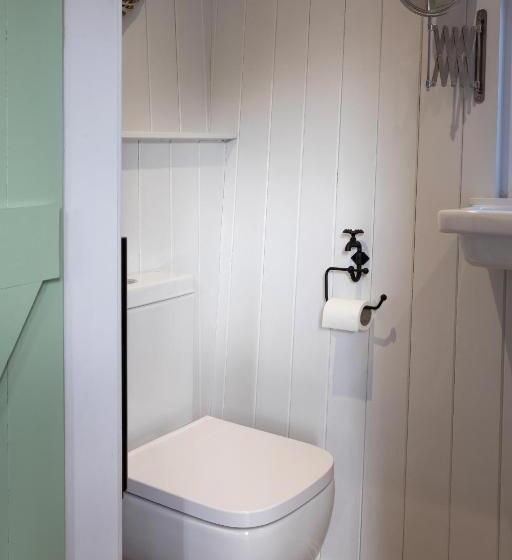 ホテル The Little Mill Inn