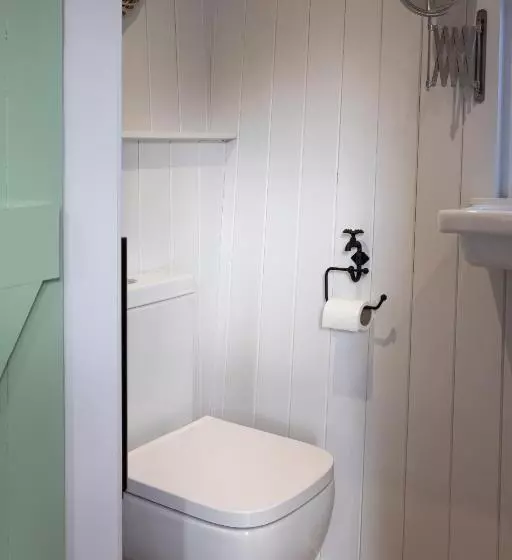 Hotelli The Little Mill Inn