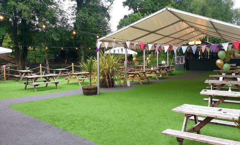 ホテル The Little Mill Inn