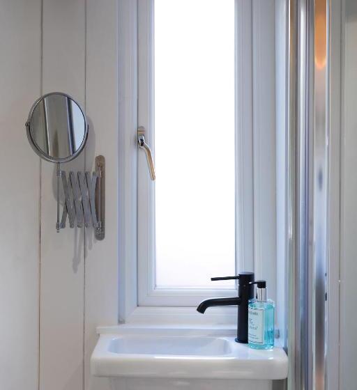 ホテル The Little Mill Inn