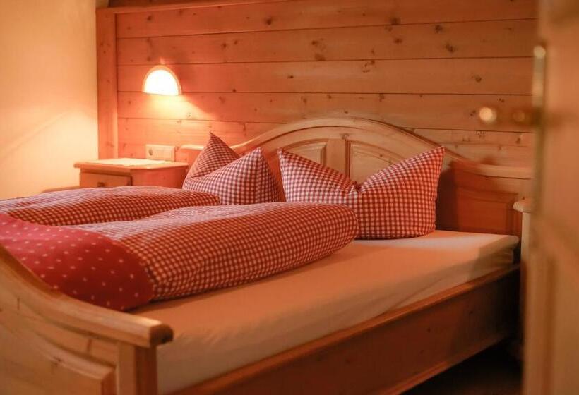 펜션 Schulhaus Tirol