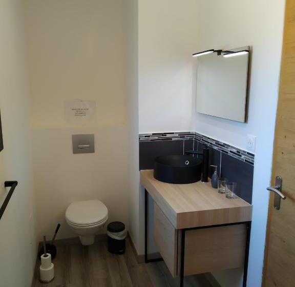 مبيت وإفطار Le Mas Des Calus Chambres D Hôtes