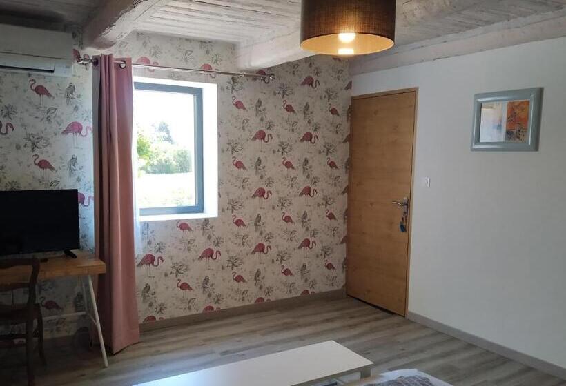 مبيت وإفطار Le Mas Des Calus Chambres D Hôtes