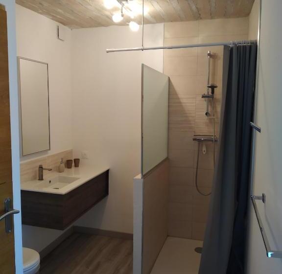 مبيت وإفطار Le Mas Des Calus Chambres D Hôtes