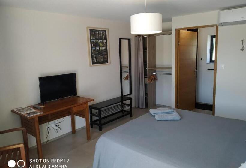 مبيت وإفطار Le Mas Des Calus Chambres D Hôtes