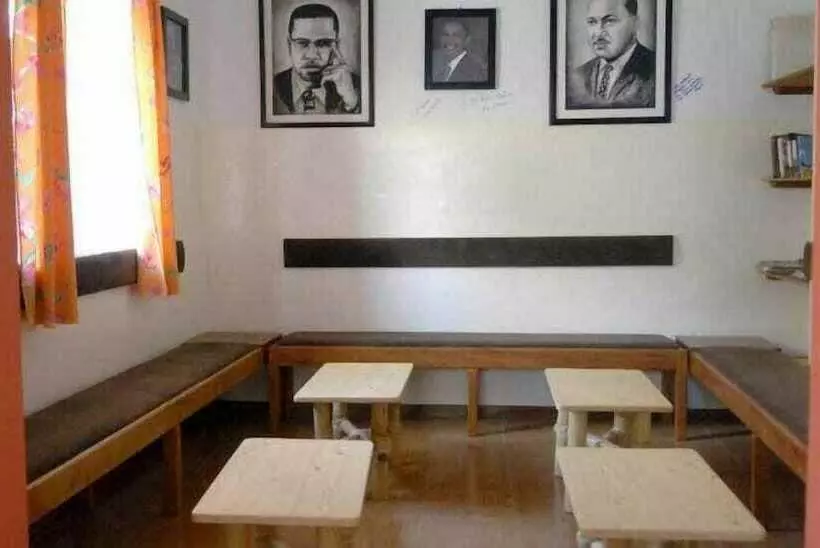 تختخواب و صبحانه Residencial Ponta Do Sol