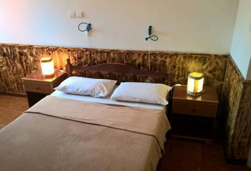 تختخواب و صبحانه Residencial Ponta Do Sol