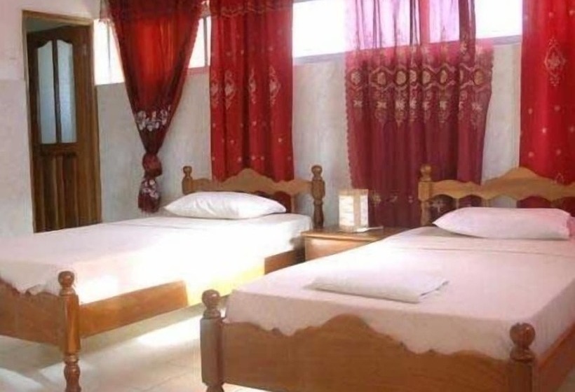 تختخواب و صبحانه Residencial Ponta Do Sol