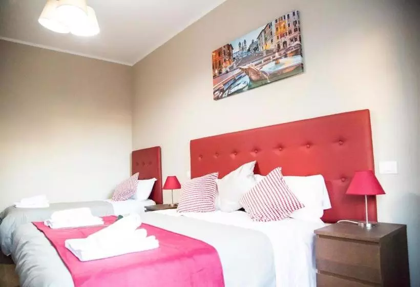 مسافرخانه Vatican Suite 383